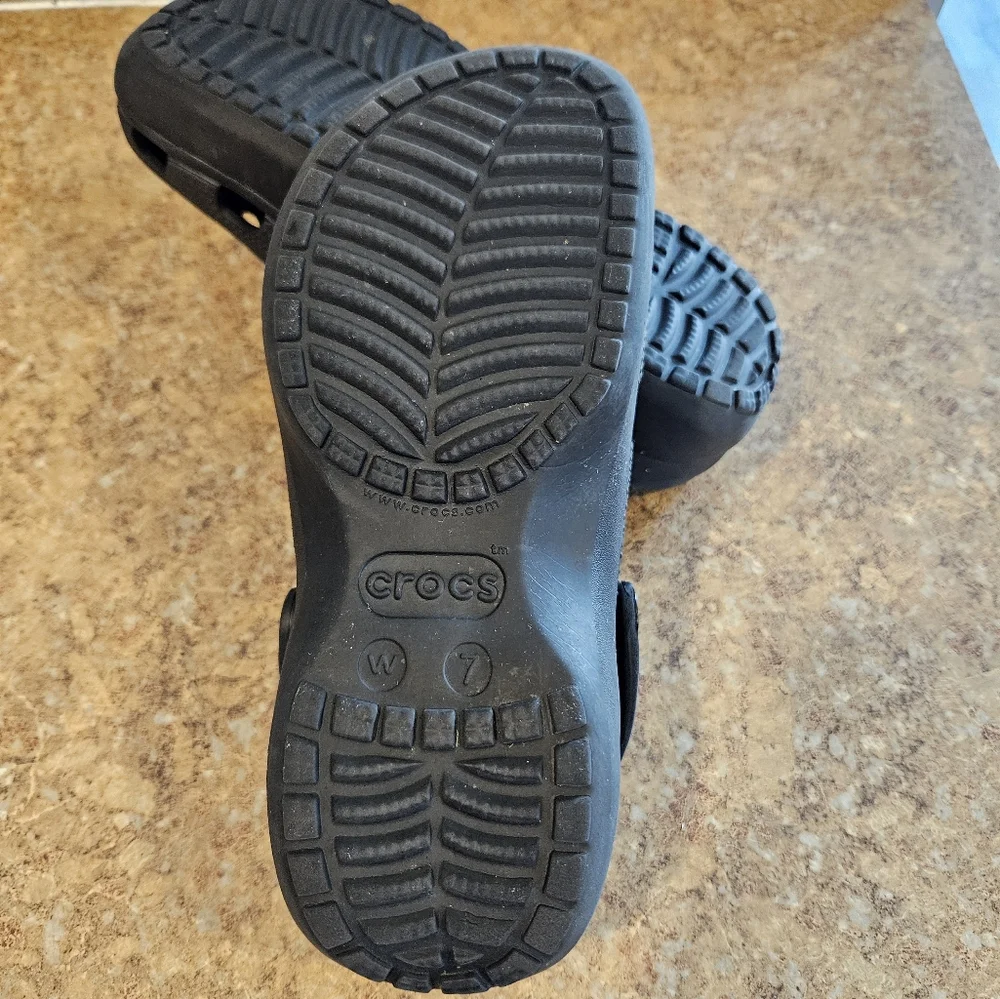 Crocs - Picture 5 of 7